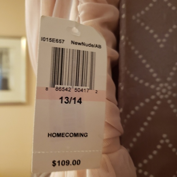 homecoming dress - Picture 3 of 4